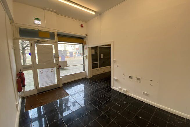 2 Pier Para, London to rent Interior Photo- Image 1 of 8