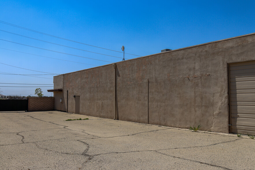 45730 Division St, Lancaster, CA for rent - Building Photo - Image 3 of 19