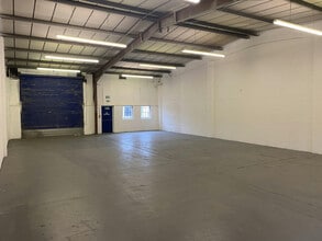 Sandall Stones Rd, Doncaster to rent Interior Photo- Image 1 of 2