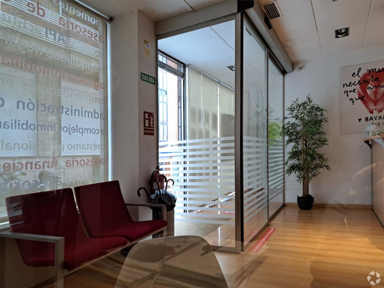 Office in Guadalajara, Guadalajara to rent Interior Photo- Image 1 of 2