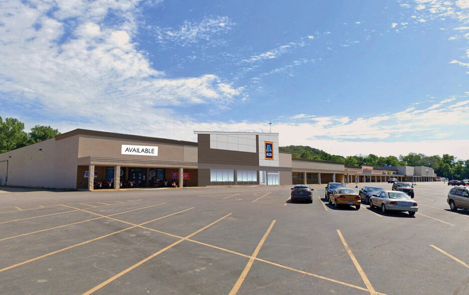 62-150 Hocking Mall, Logan, OH for rent - Building Photo - Image 1 of 23