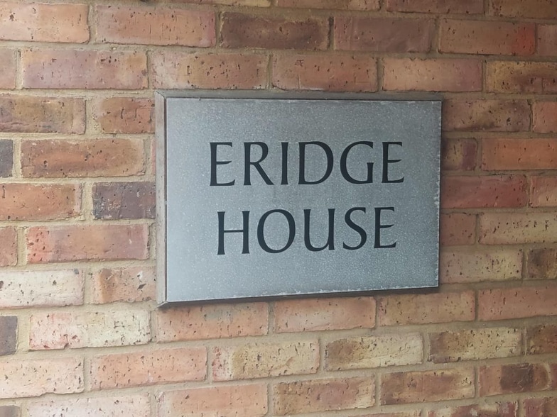 Coach And Horses Passage, Tunbridge Wells to rent - Building Photo - Image 3 of 6