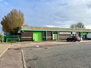 Sunnyside Park, Hinckley to rent Building Photo- Image 1 of 2