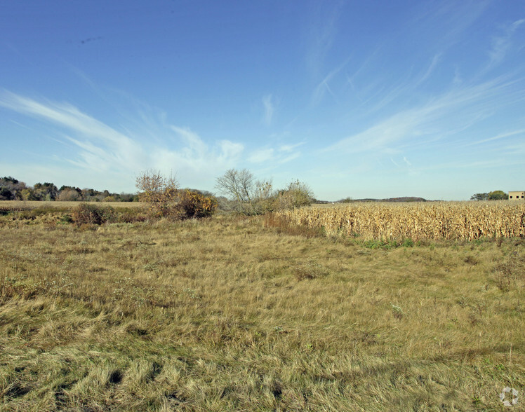 Prairie Creek Blvd, Oconomowoc, WI for sale - Primary Photo - Image 2 of 2