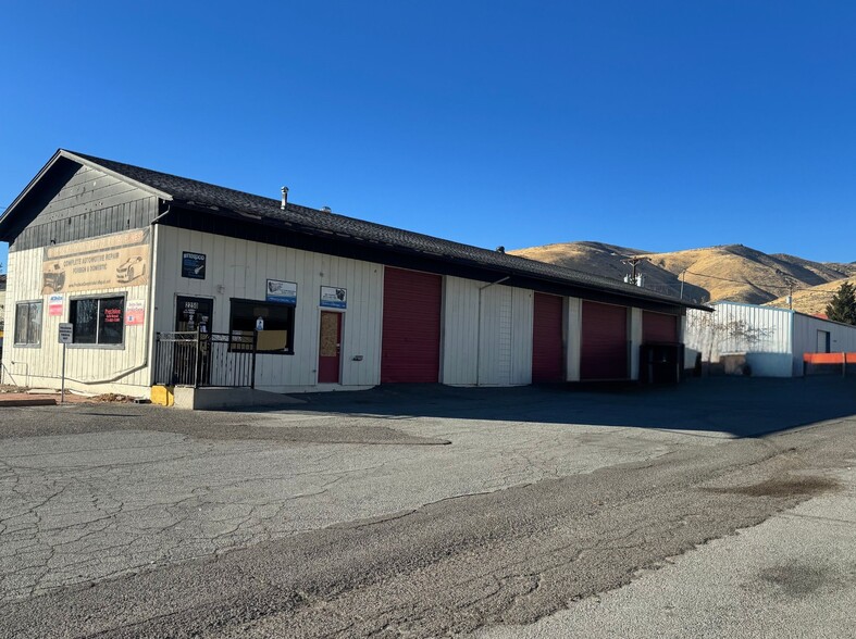 2250 S Carson St, Carson City, NV for rent - Primary Photo - Image 1 of 4