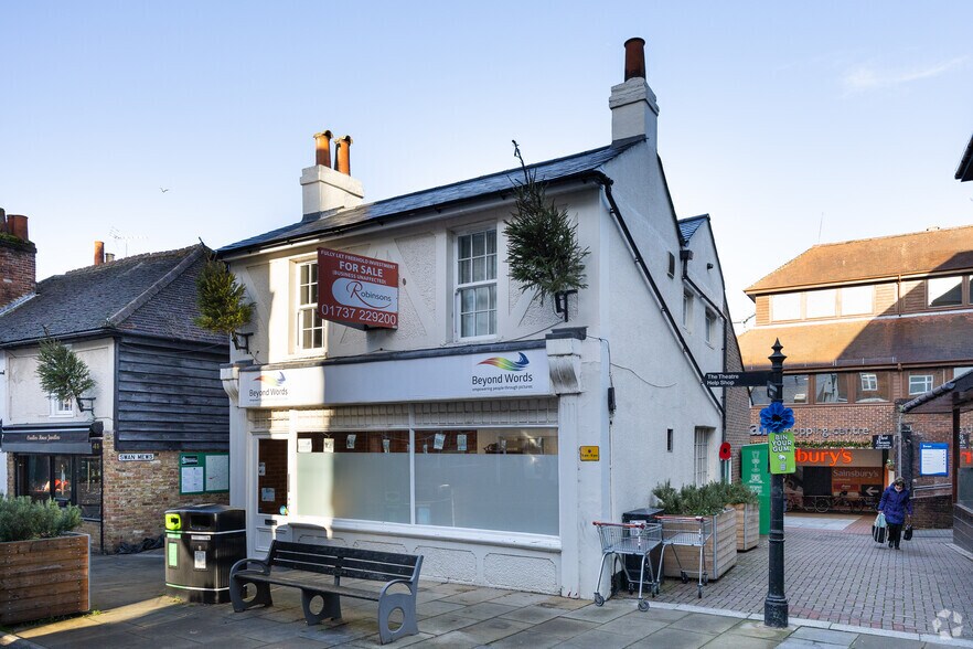 43 High St, Leatherhead for sale - Primary Photo - Image 1 of 1