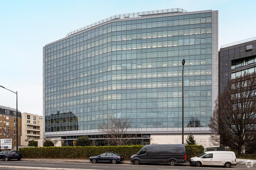27-33 Quai Alphonse Le Gallo, Boulogne-Billancourt to rent - Building Photo - Image 1 of 5