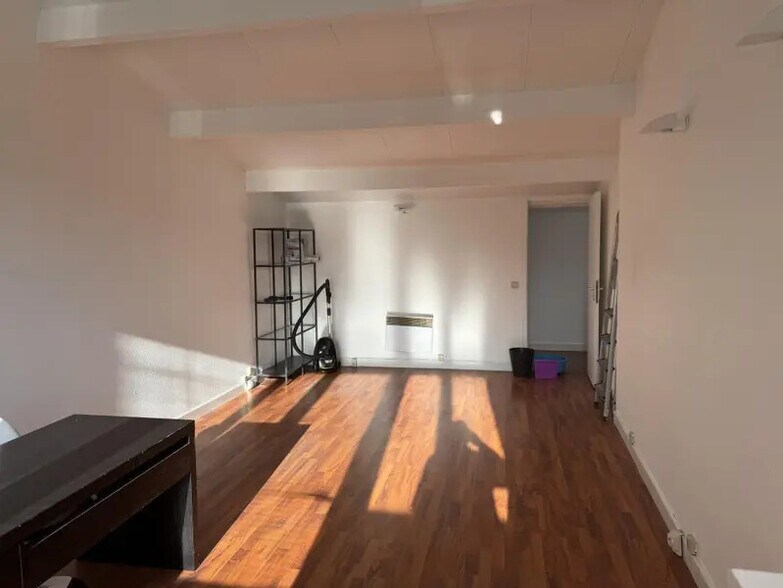Office in Puteaux to rent - Interior Photo - Image 2 of 8