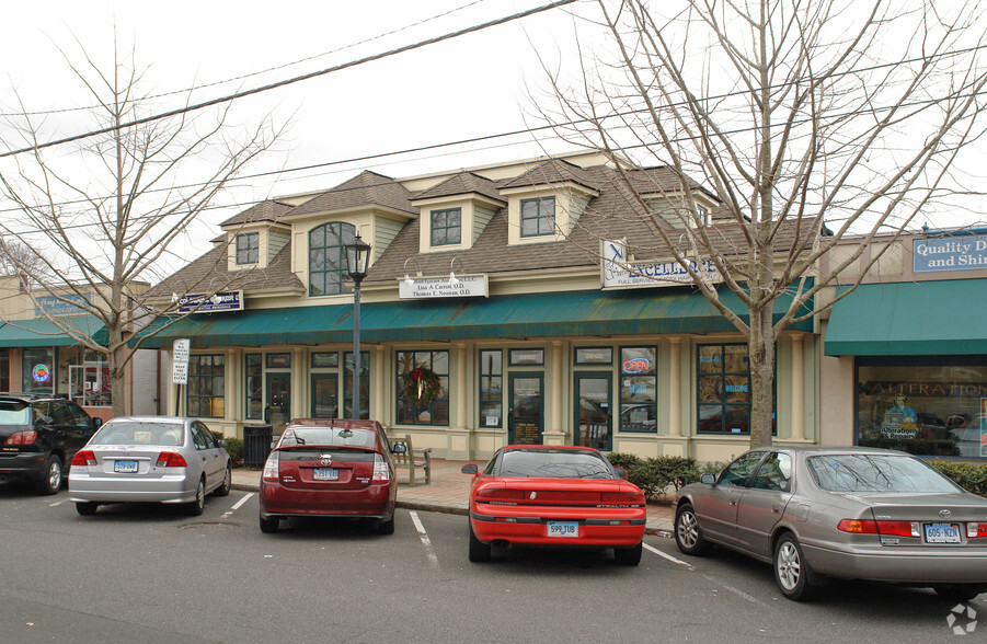 3548-3552 Main St, Stratford, CT for rent - Primary Photo - Image 1 of 4