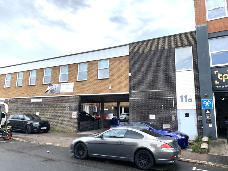 11 North St, Brighton to rent - Building Photo - Image 1 of 2