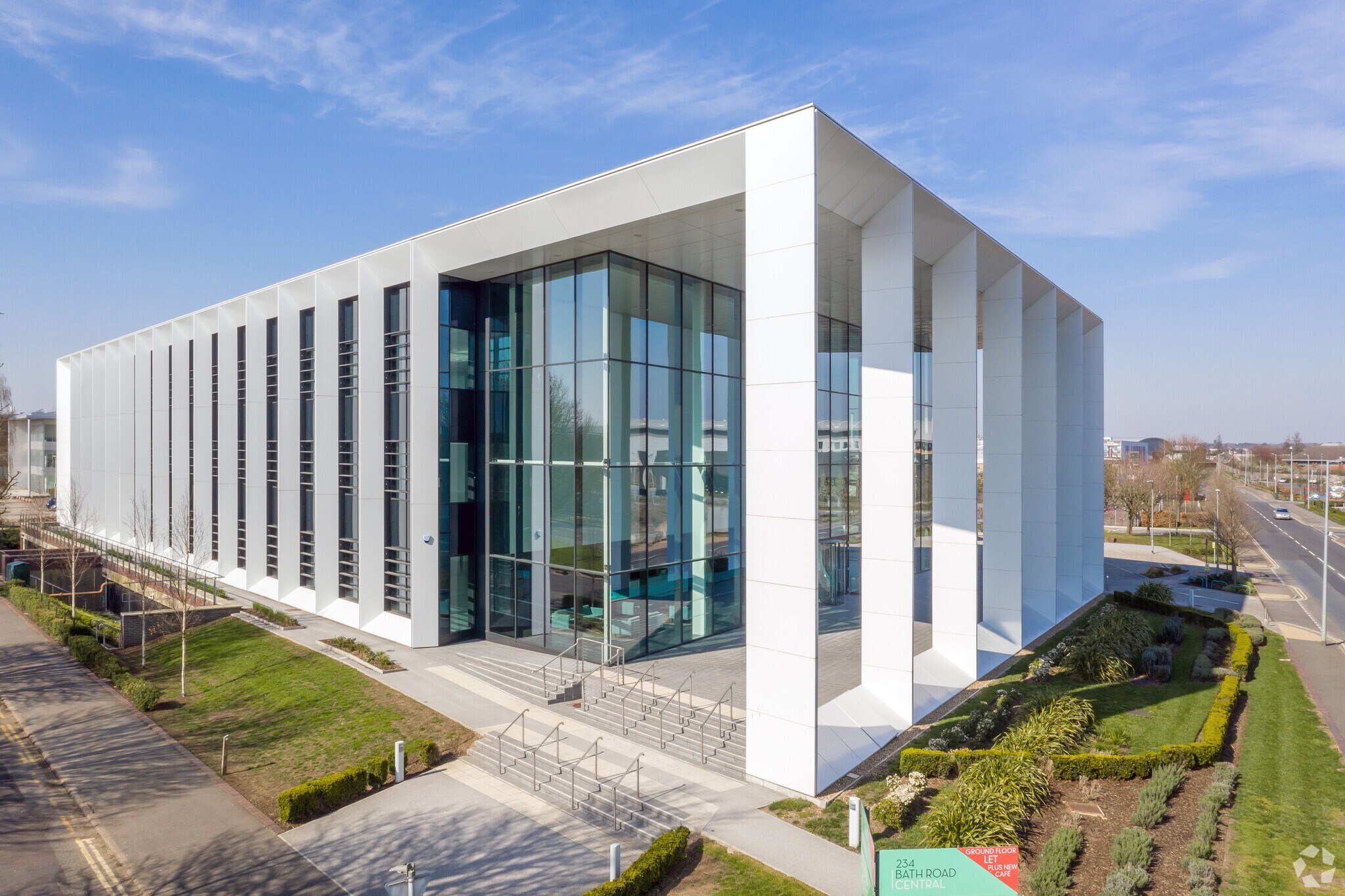 234 Bath Rd, Slough for sale Primary Photo- Image 1 of 1