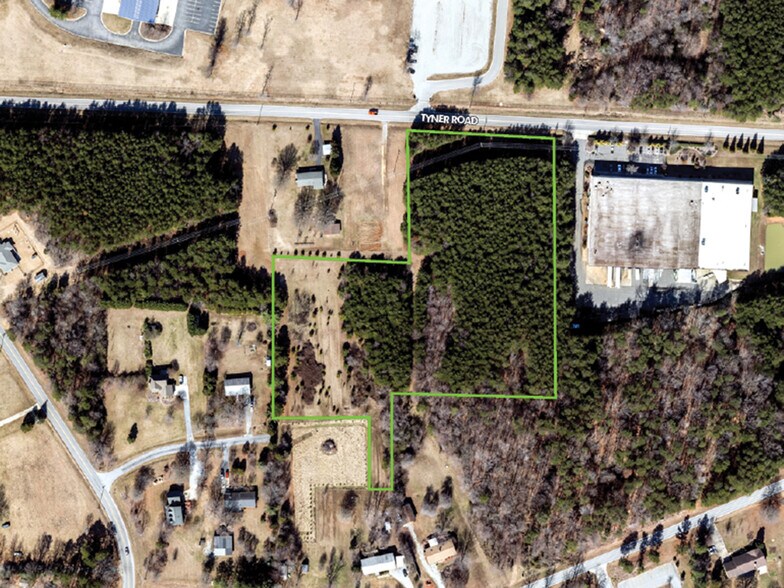 8229 Tyner Rd, Colfax 27235 Flex for Rent UK