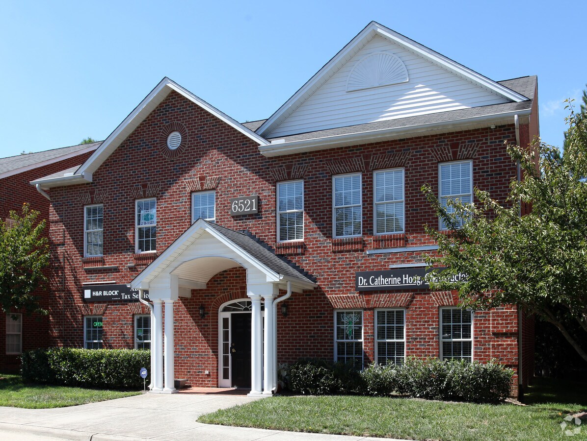 6521 Creedmoor Rd, Raleigh 27613