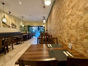 Retail in Barcelona, Barcelona to rent Interior Photo- Image 2 of 21