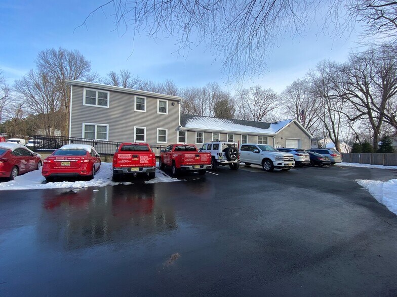 6 Inverness Dr, Old Bridge 08857 UK