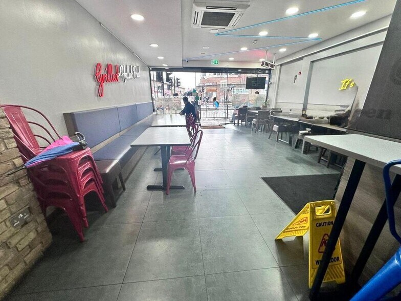 3-83 High St, Hounslow for sale - Building Photo - Image 1 of 1