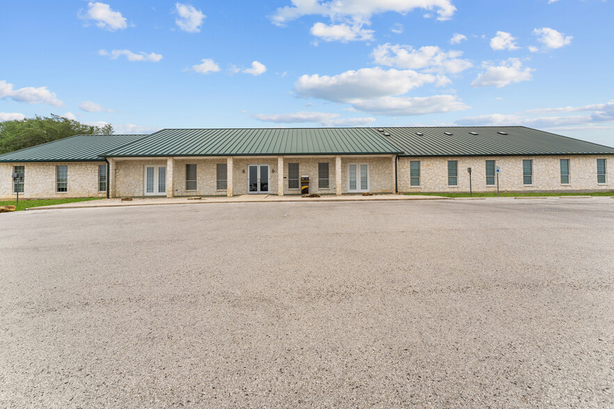 3586 US Highway 181 N, Floresville, TX for sale - Building Photo - Image 3 of 92