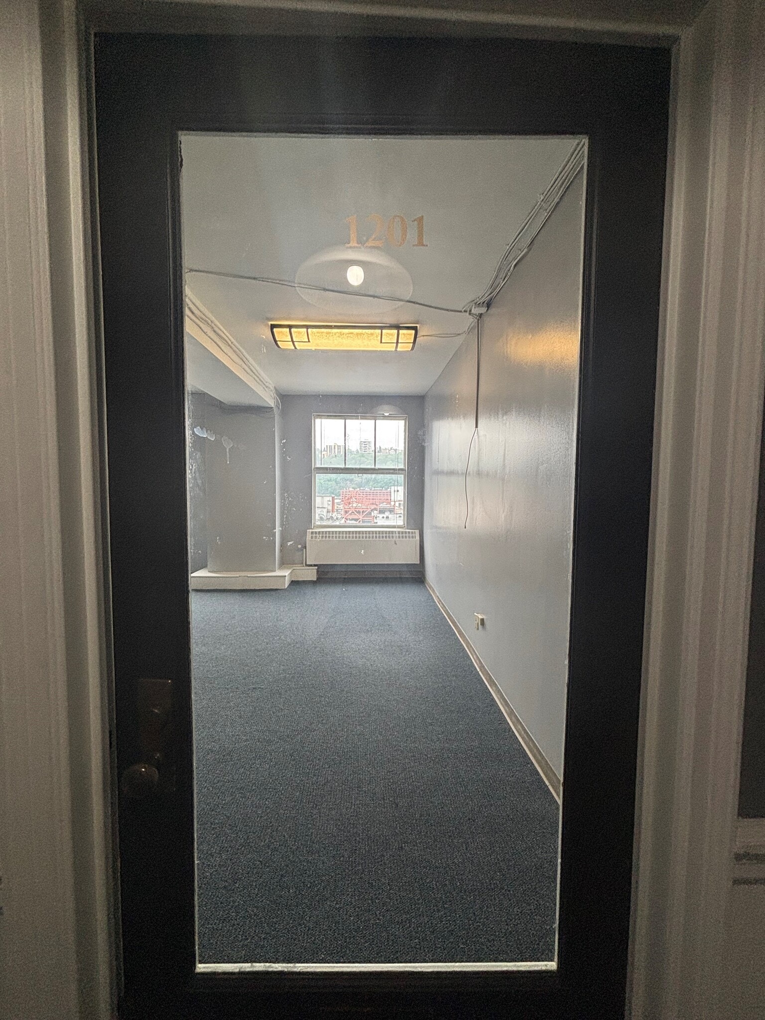 235-239 4th Ave, Pittsburgh, PA to rent Building Photo- Image 1 of 3