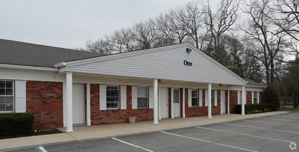 1 Medical Dr, Port Jefferson Station, NY for sale - Building Photo - Image 1 of 1