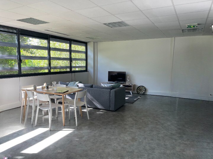 Office in Labège to rent - Interior Photo - Image 2 of 9