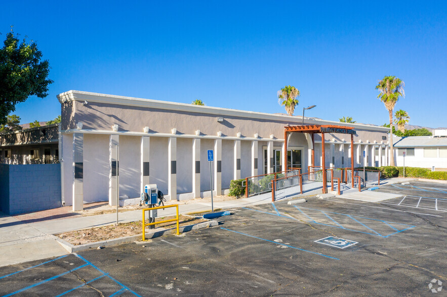 Office in Palmdale, CA for sale - Primary Photo - Image 1 of 1