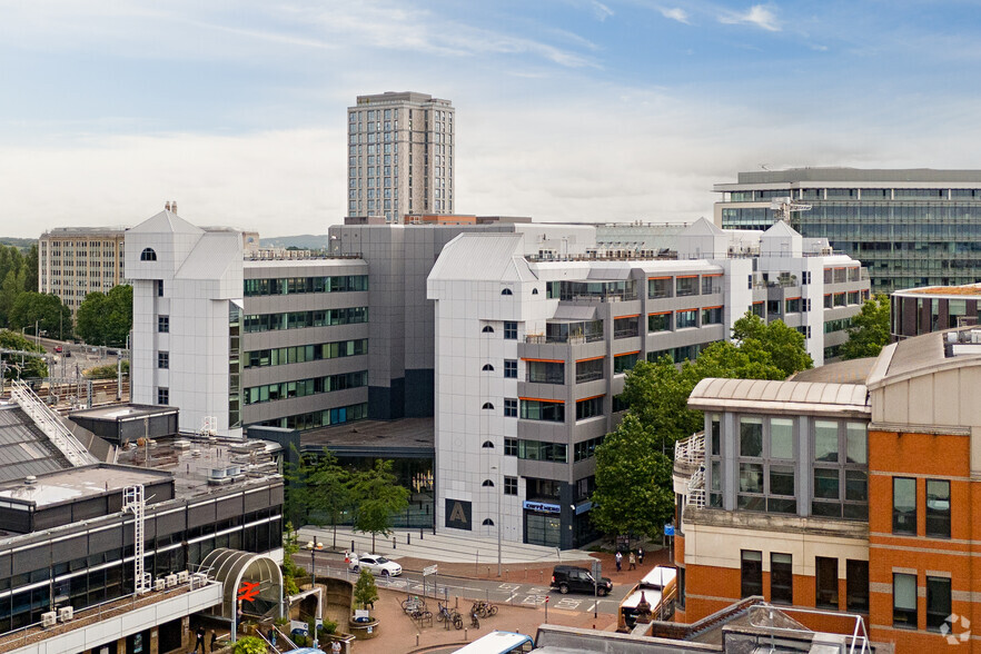 Forbury Rd, Reading for rent - Building Photo - Image 1 of 46