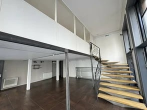 Retail in Lyon to rent Interior Photo- Image 2 of 3