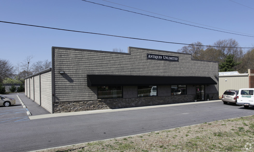 421 N Main St, Simpsonville, SC for sale - Primary Photo - Image 1 of 1