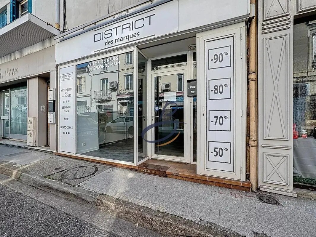 Build-to-Rent in Bourgoin-Jallieu for sale Primary Photo- Image 1 of 7