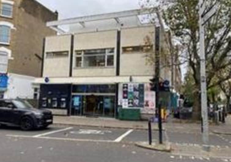 137 Ladbroke Grove, London to rent Building Photo- Image 1 of 3