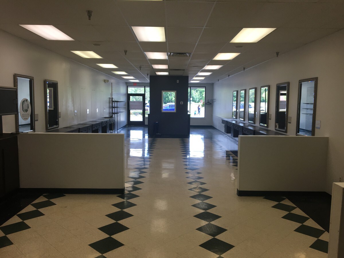 13651395 New Scotland Rd, Slingerlands 12159 Price Chopper Plaza