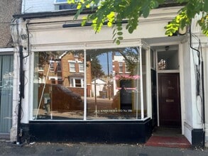192 Stanley Rd, Teddington to rent Building Photo- Image 1 of 1