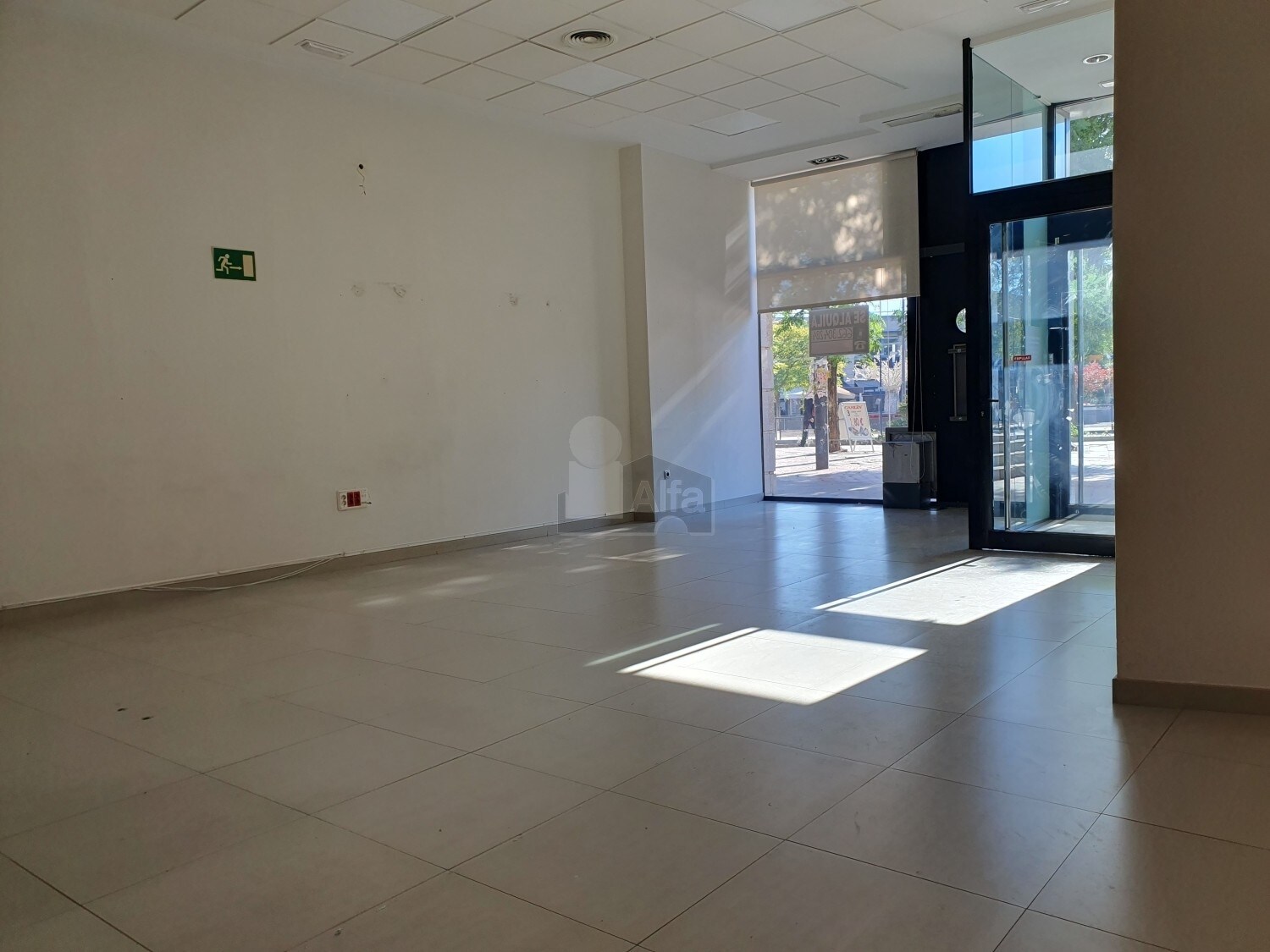 Retail in Mairena del Aljarafe, Sevilla to rent Floor Plan- Image 1 of 9