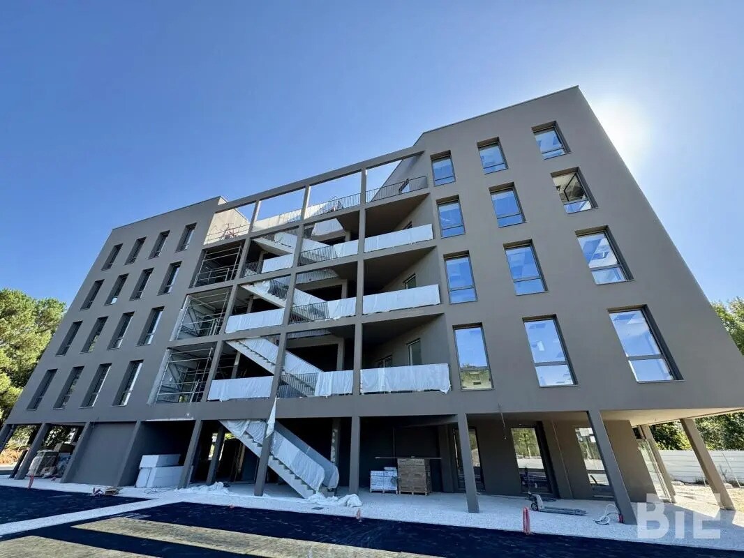 Office in Mérignac for sale Building Photo- Image 1 of 4