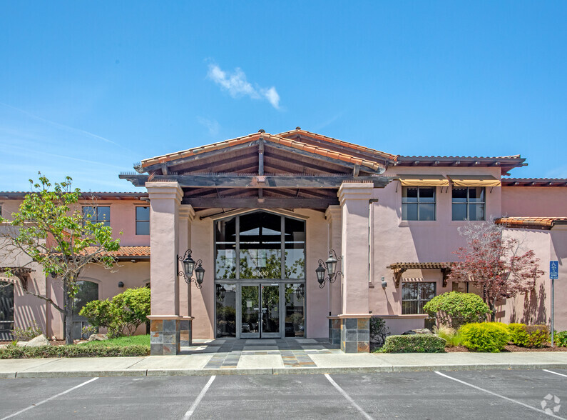 8000 Santa Teresa Blvd, Gilroy, CA for rent - Building Photo - Image 1 of 8