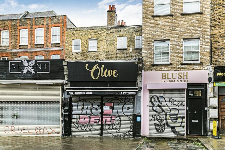 120 Hoxton St, London to rent - Building Photo - Image 2 of 10