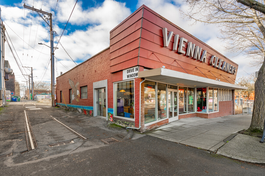 206 E Magnolia St, Bellingham, WA for rent - Primary Photo - Image 1 of 1