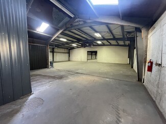 More details for 1002 Front St, Gibbon, NE - Industrial for Rent