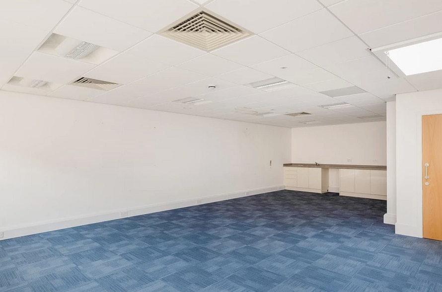 Arden St, Stratford Upon Avon to rent - Interior Photo - Image 3 of 13