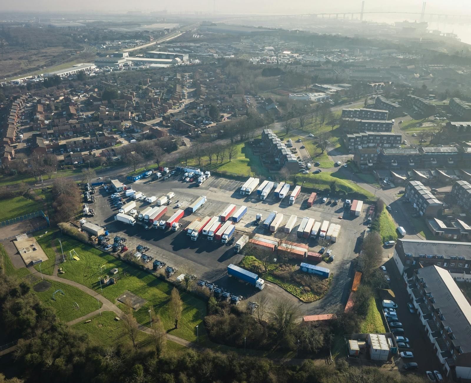 Tank Hill Rd, Purfleet to rent Primary Photo- Image 1 of 7