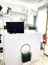 Retail in Madrid, Madrid to rent Interior Photo- Image 2 of 4