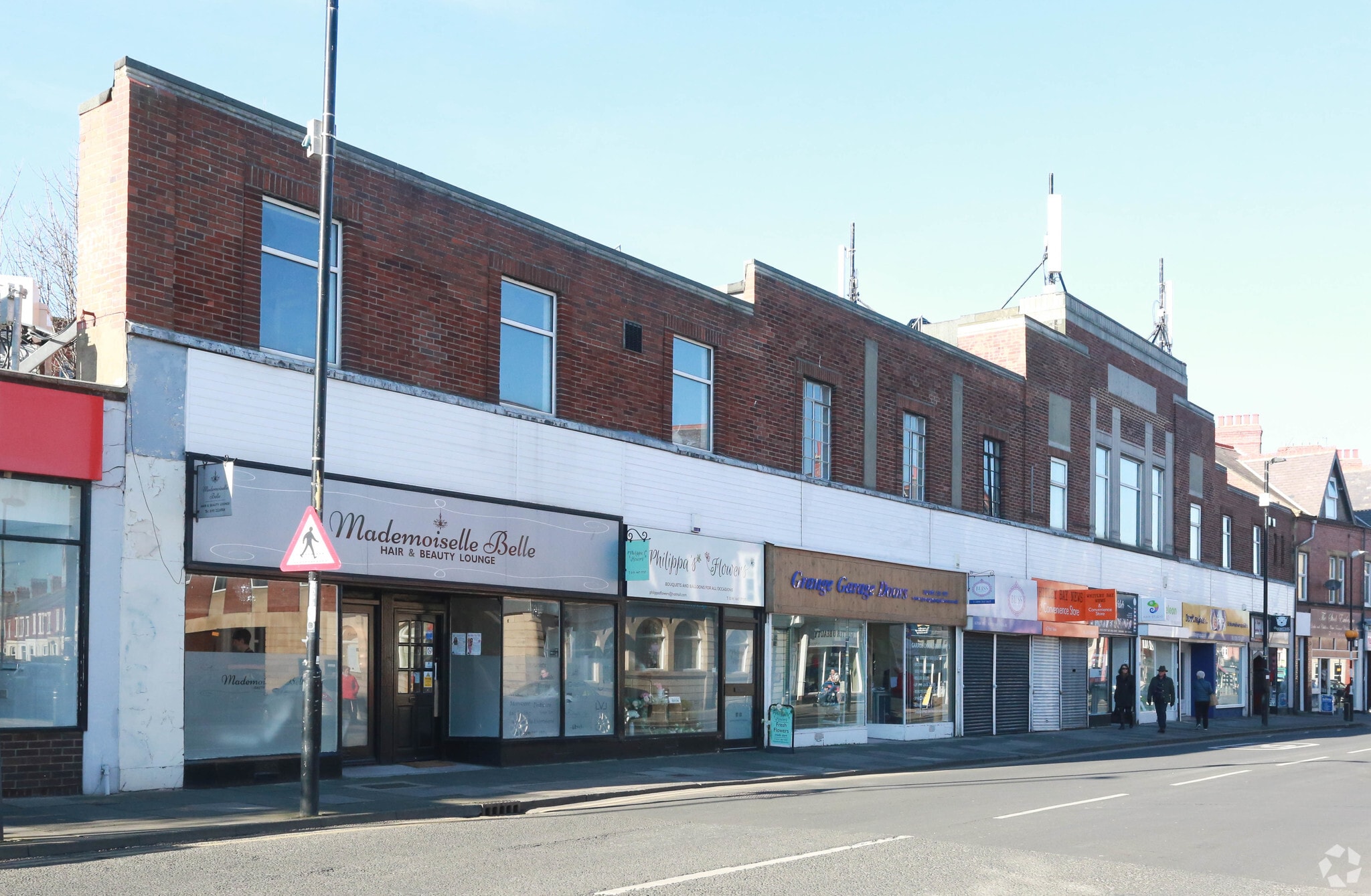 59-77 Park Vw, Whitley Bay to rent Building Photo- Image 1 of 2