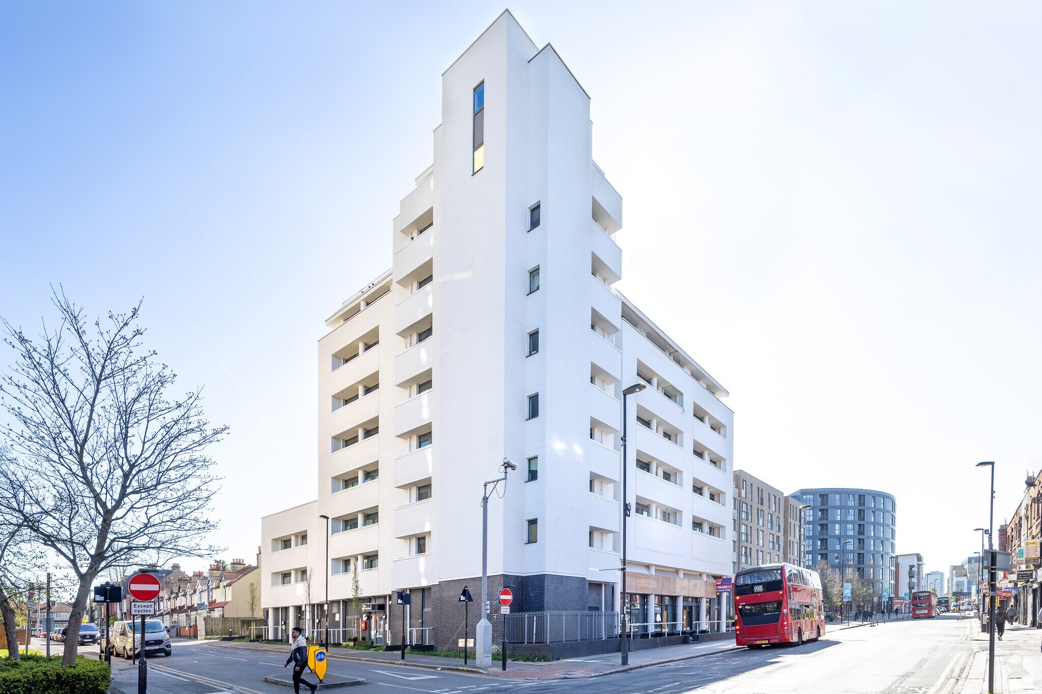 390-398 London Rd, Croydon to rent Primary Photo- Image 1 of 3