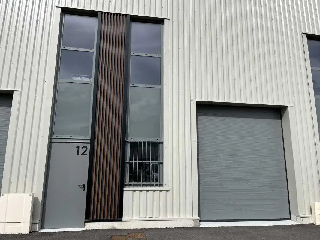 Rue Des Valets, Montluel for sale Building Photo- Image 1 of 10