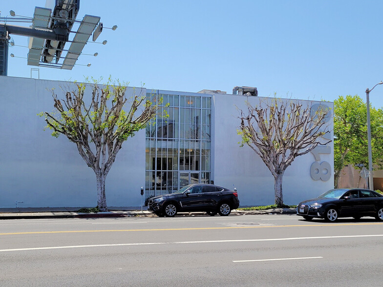 8170 Beverly Blvd, Los Angeles, CA for rent - Building Photo - Image 1 of 6