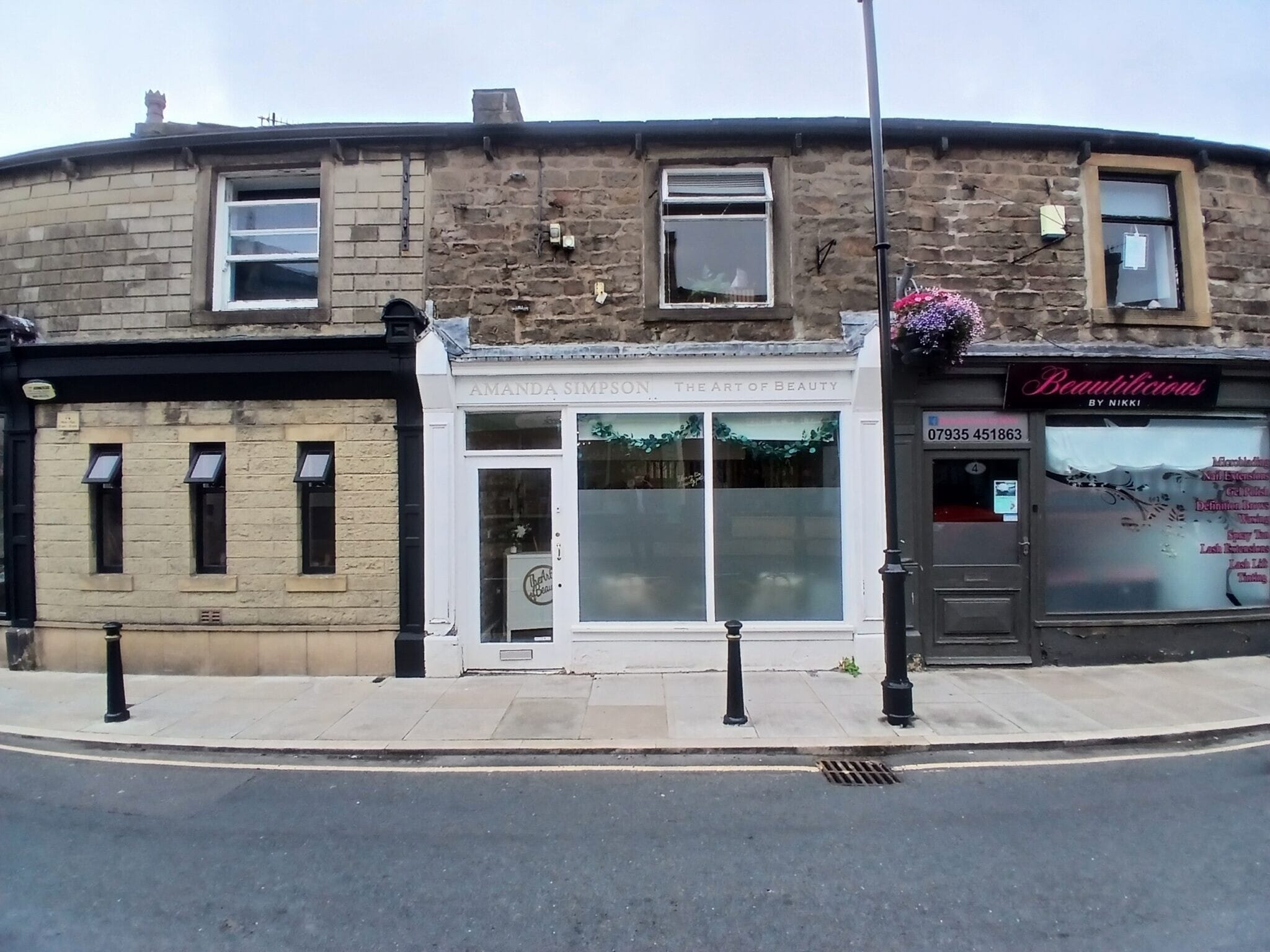 2 Rainhall Rd, Barnoldswick for sale Building Photo- Image 1 of 2