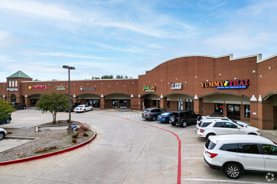 1901 Long Prairie Rd, Flower Mound, TX for rent - Building Photo - Image 3 of 5