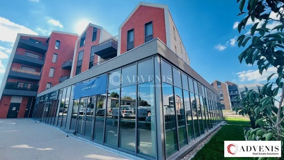 Location Commerce 147 m² - Photo 1