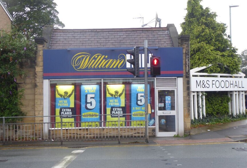 369 Harrogate Rd, Leeds for sale - Primary Photo - Image 1 of 1