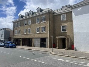 Green St, Truro to rent Building Photo- Image 1 of 4